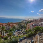 Appartement Centre Ville Les Pins Ajaccio